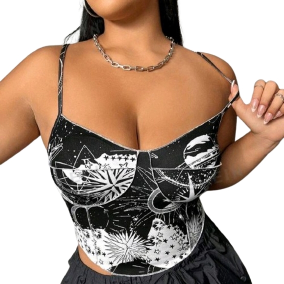 FESTI VIBES ☆ BLACK &WHITE ☆ SOLAR SYSTEM PRINT ☆ CAMI ☆ 20w ☆ NWT - Picture 2 of 7